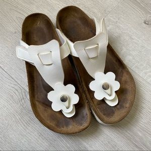 Birkenstock Shoes Birkis By Birkenstock Pebble Leather Thong Sandals. 40 L9